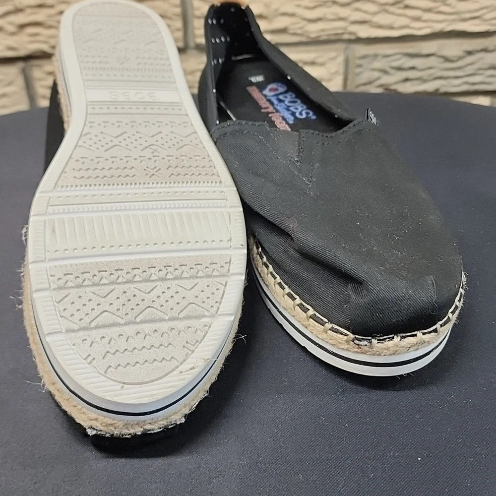 NWOT Skechers Breeze Black Canvas Espadrille Platform Slip-Ons Sz9
